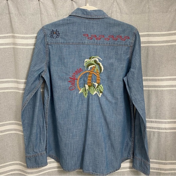 LUCKY BRAND / Embroidered Chambray Western Shirt Long Sleeve Button Down Size M - Picture 4 of 14